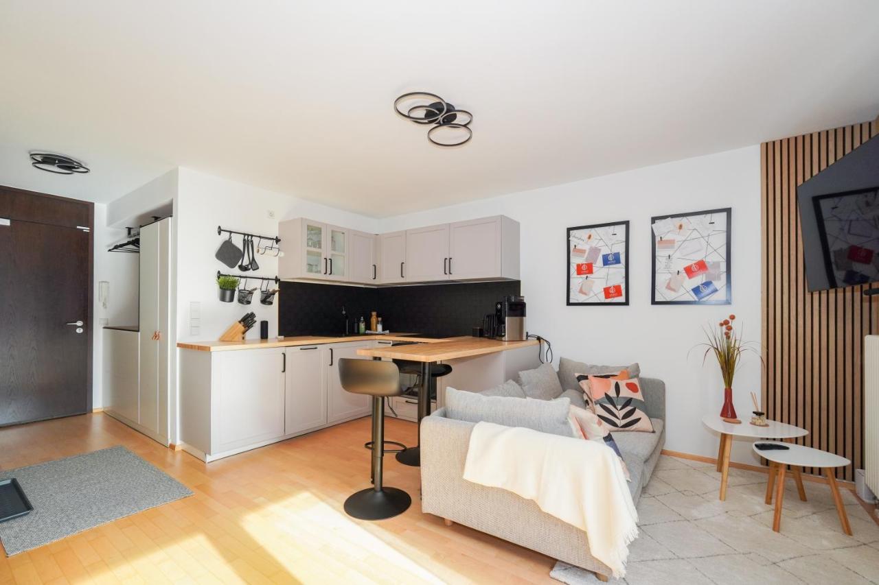 Apartamento Linde3 - 10 Minuten In Altstadt Mit Balkon Und Pegnitzblick Núremberg